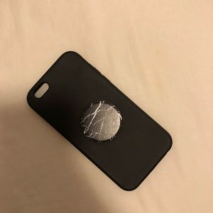 iPhone 6 case with pop socket on